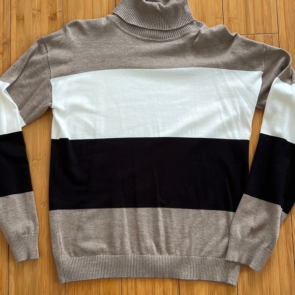 Cielo Sweaters - Long sleeve turtleneck sweater